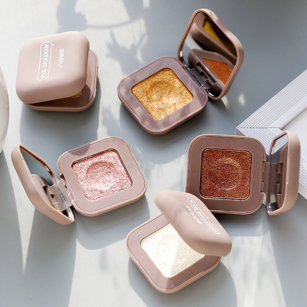 Fingertip Sparkle Eyeshadow Palette
